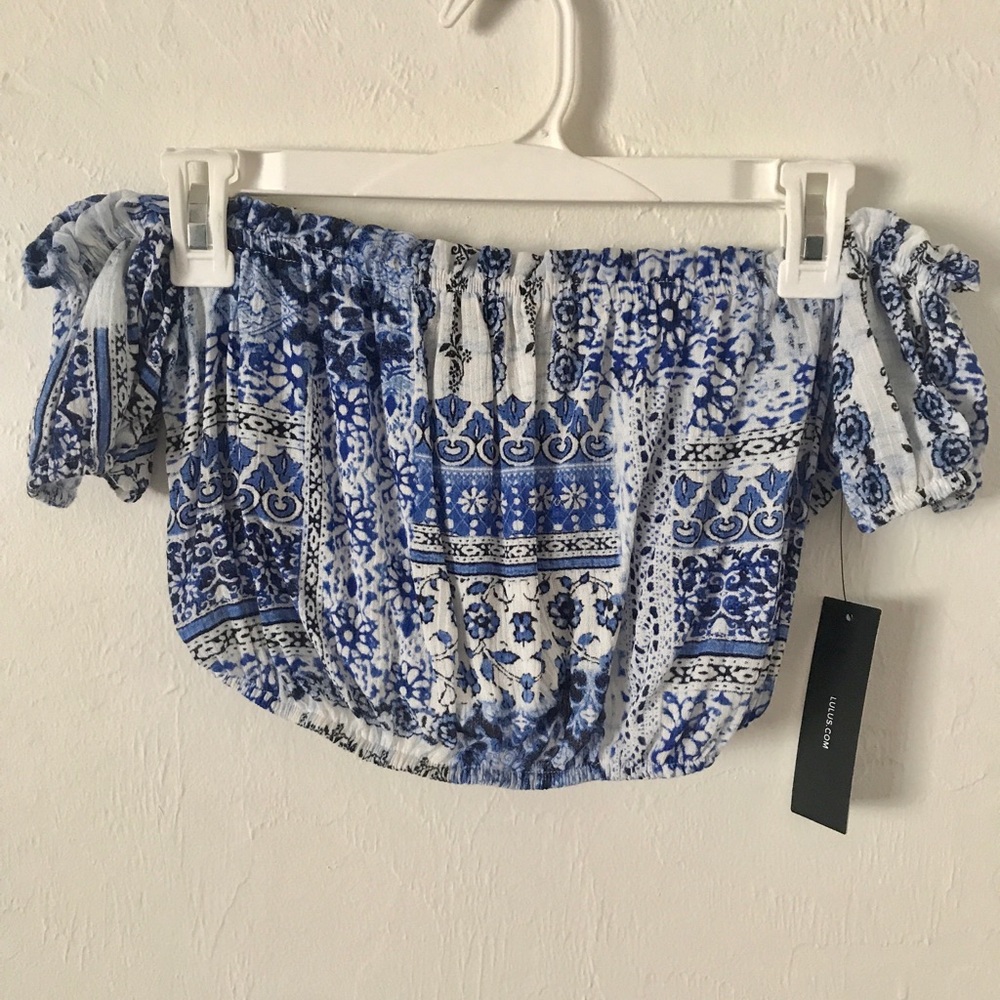 Lulu’s patterned crop top